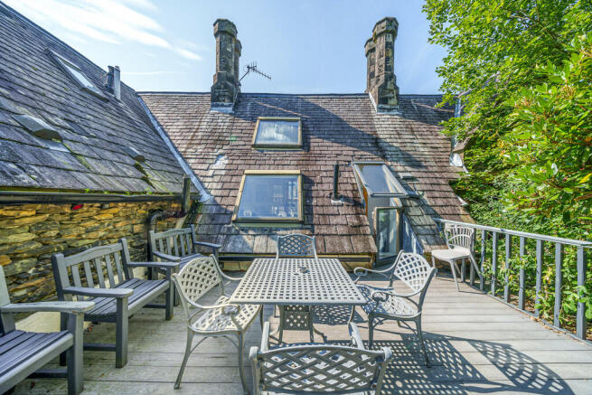 Rear Terrace 