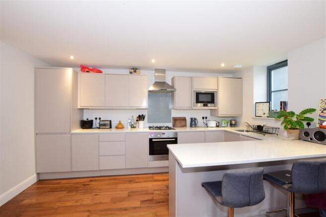 Lounge/Kitchen