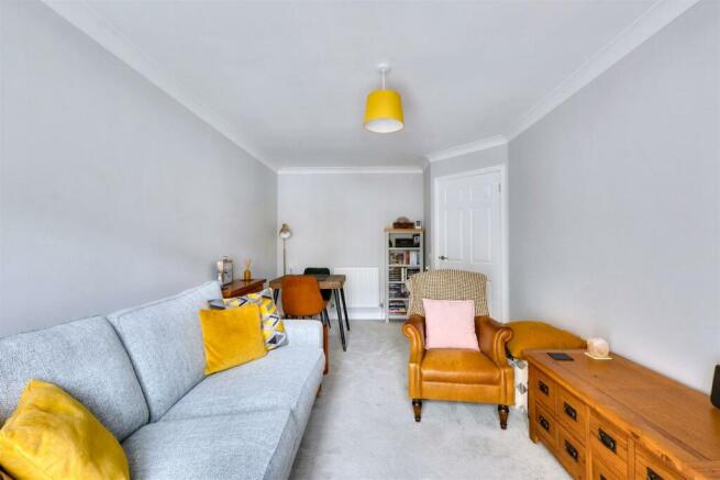 Living Room_2.jpeg