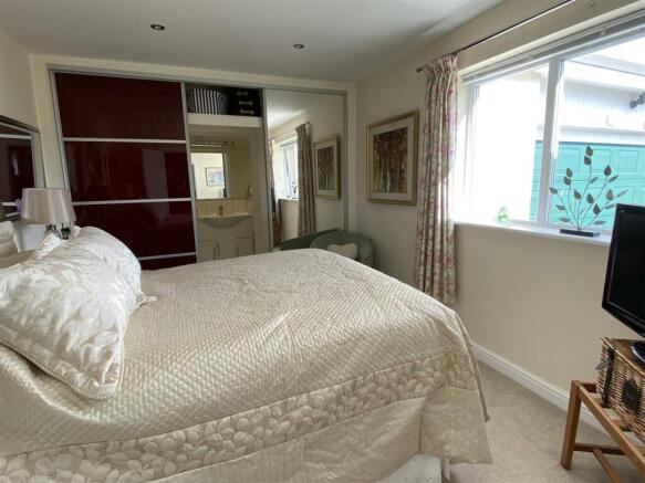 mainbedroom.jpeg