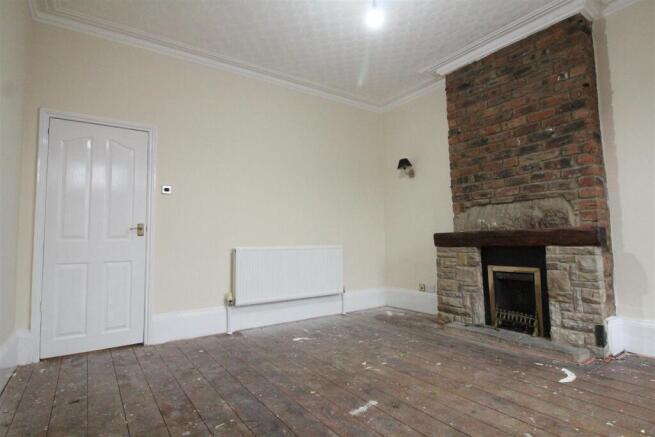 3 bed Terraced for sale Image 4