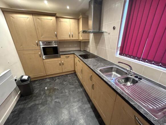 1 bed Flat for sale Image 7