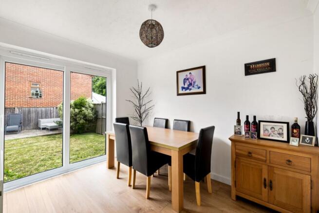 Naseby Avenue, Folkestone, CT20 photo 4