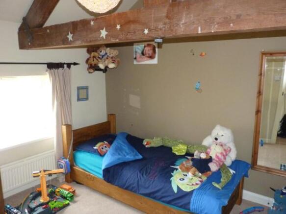 Photo 11