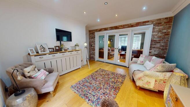 3 bed Semi-Detached for sale Image 9