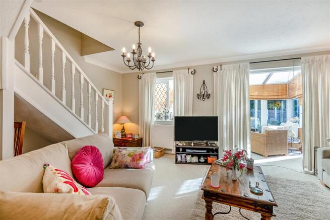 8706340-interior03.jpg