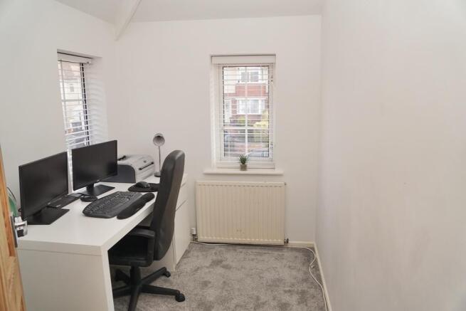 Bedroom - Front Aspect (Single)