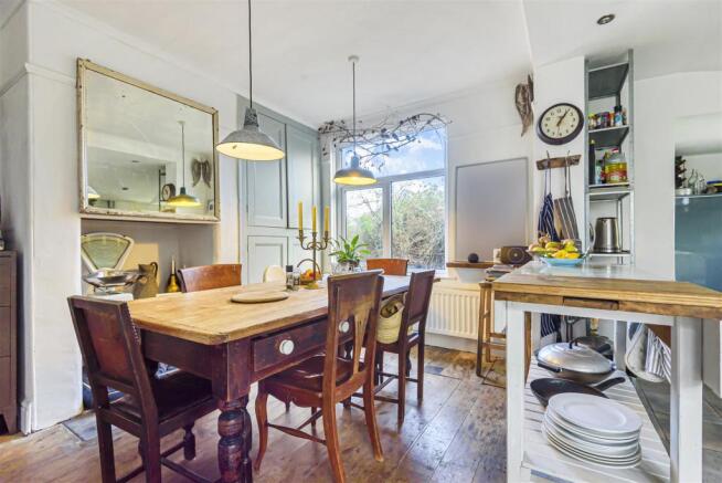 Kitchen/Dining Room