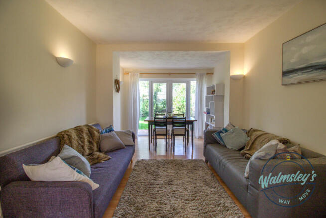 Extended sitting & dining room