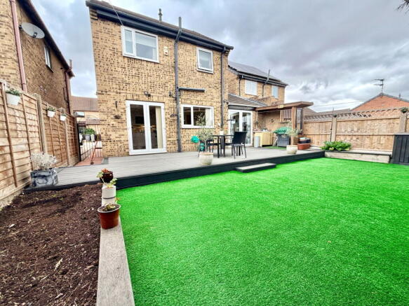 3 bed Link Detached House for sale Image 4