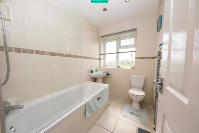 main family bathroom