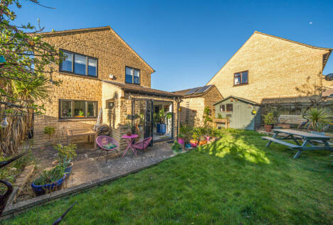 Woodmancote Vale, Woodmancote, Cheltenham, Gloucestershire, GL52