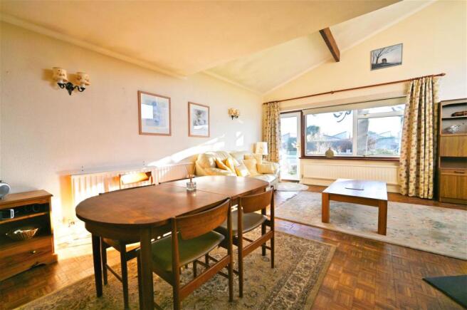 Lounge / Dining Room