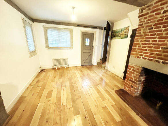 Lounge T202512231257.jpg