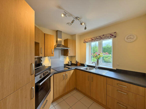 1 bed Ground Flat for sale Image 4
