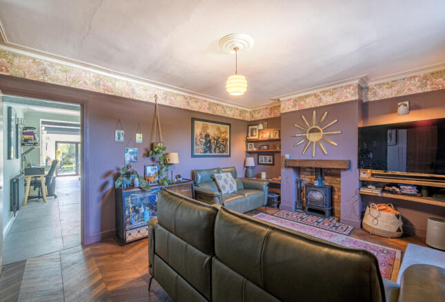 1355143-10-68d157...