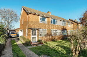 6, Model Farm Close, Mottingham, London SE9 4DR