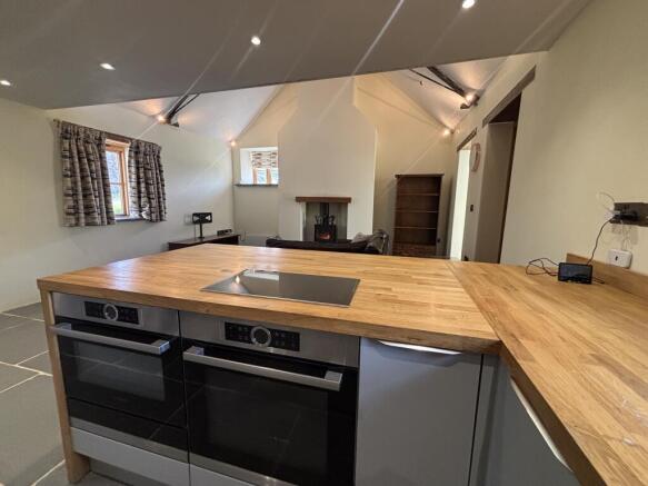 KITCHEN 2 T202608061614.jpg