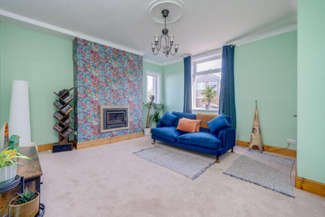 4 bed Detached for sale Image 6