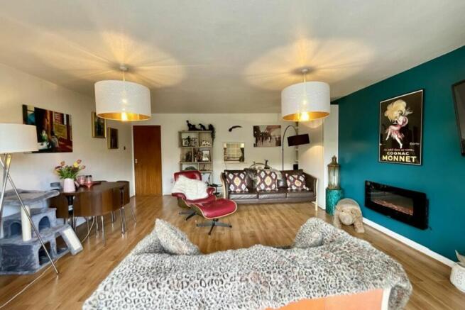 SITTING ROOM DINING AREA AND KITCHEN