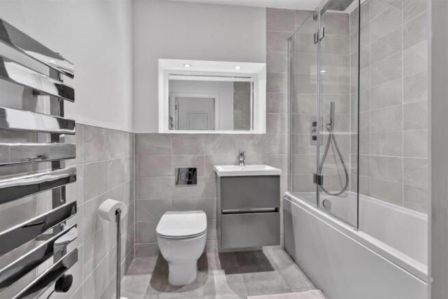 2 bed Apartment for sale Image 9