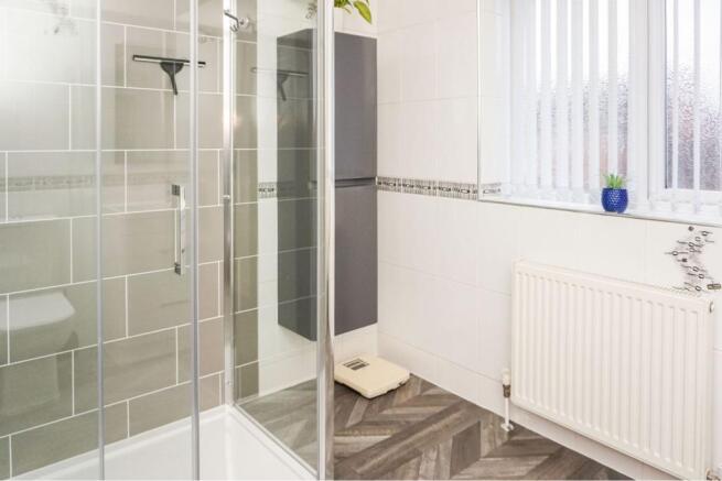 Master En-suite