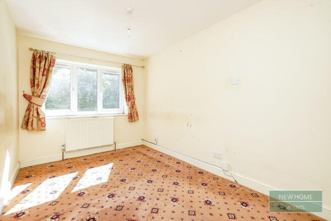 4 bed Semi-Detached for sale Image 12
