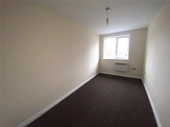 2 bed Apartment to rent Image 5