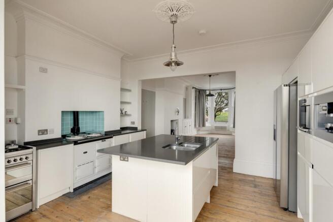Kitchen ()