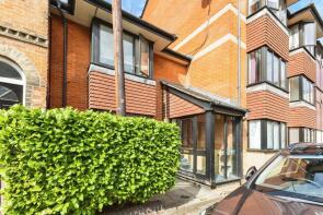 Flat 7, Priors Court, Newark Street, Reading RG1 2SR