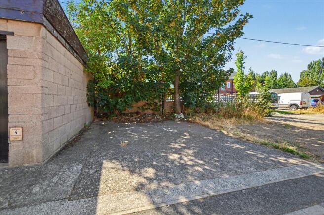 3 bed Terraced for sale Image 8