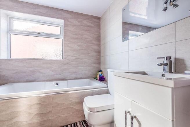 Bathroom / Wc
