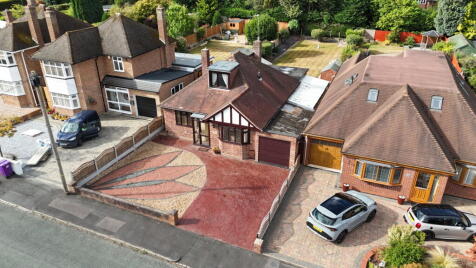 Coniston Road, Tettenhall, Wolverhampton, WV6 9DU