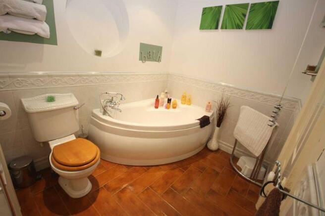 Main Bathroom