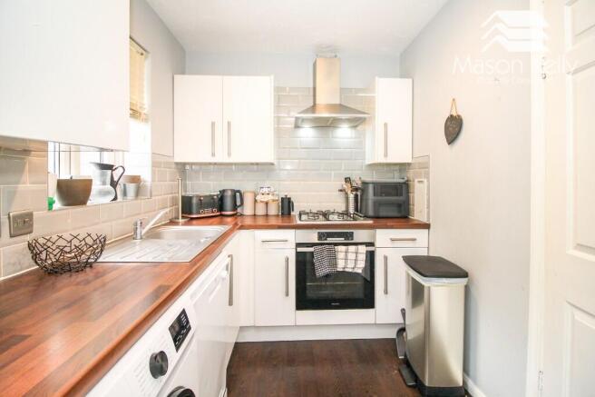 RE-FITTED KITCHEN