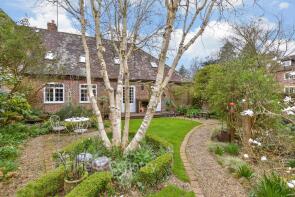 The Coach House, Acrise Mews, Oak Hill, Folkestone CT18 8JZ