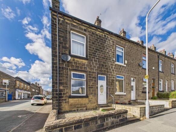 4 bed House for sale Image 11