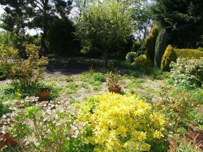 GARDENS/GROUNDS 4