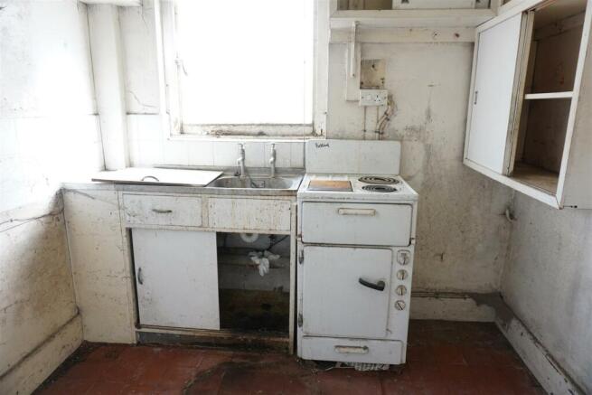 kitchen - 4 westborough.jpg