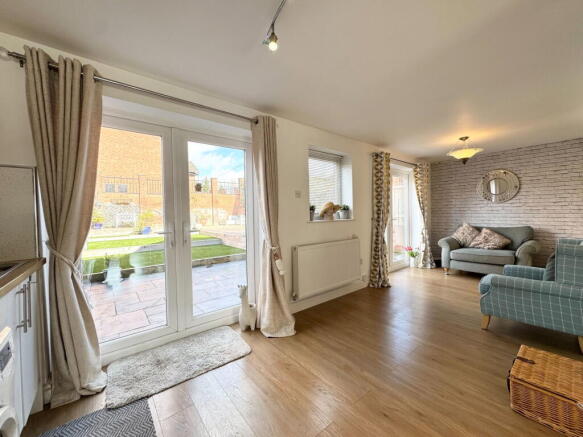 3 bed Detached for sale Image 10