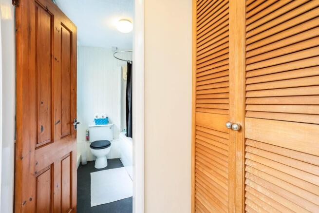 Views of the bathroo