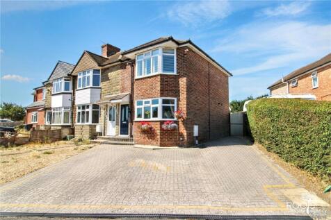Roman Way, Thatcham, Berkshire, RG18