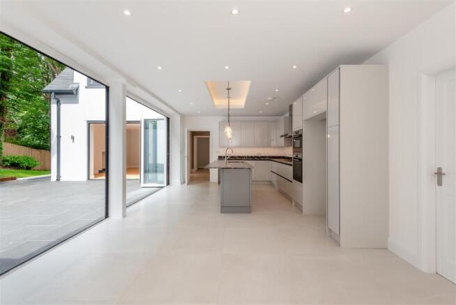 8653494-interior19.jpg