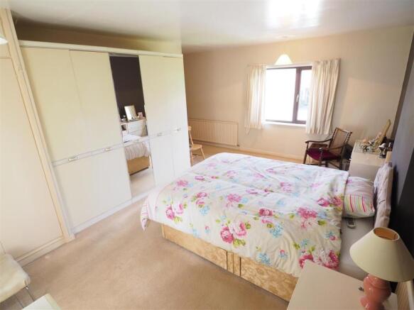 Master Bedroom 334
