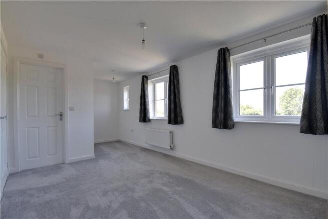 3 bed Semi-Detached for sale Image 8