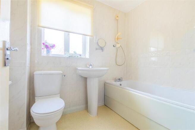 4 bed Detached for sale Image 12