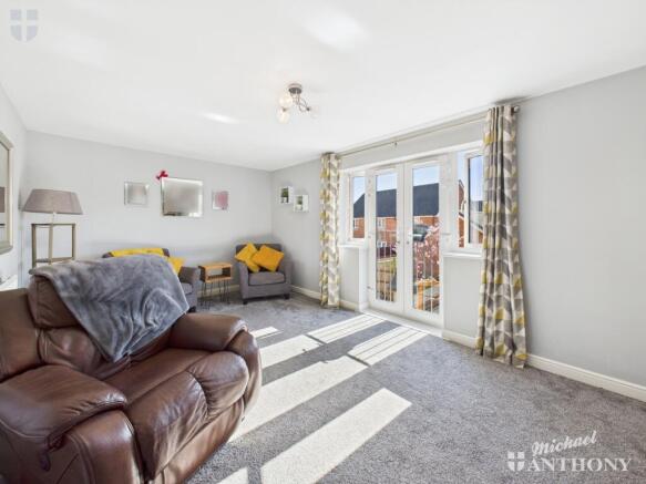 CAM03852G0-PR0229-STILL004