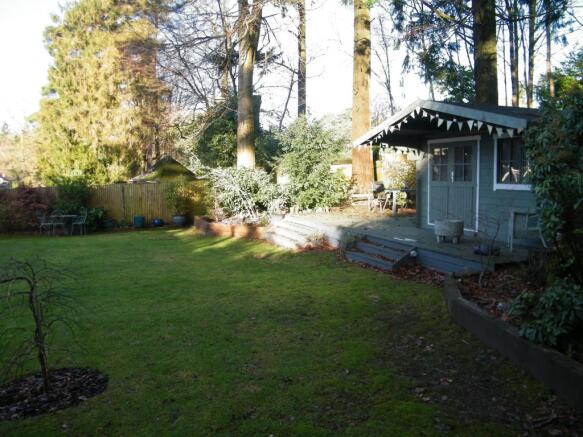 Summerhouse, deck an