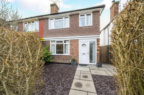 65, Rydens Way, Old Woking, Woking GU22 9DG