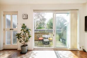 26, Christchurch Square, Hackney, London E9 7HU
